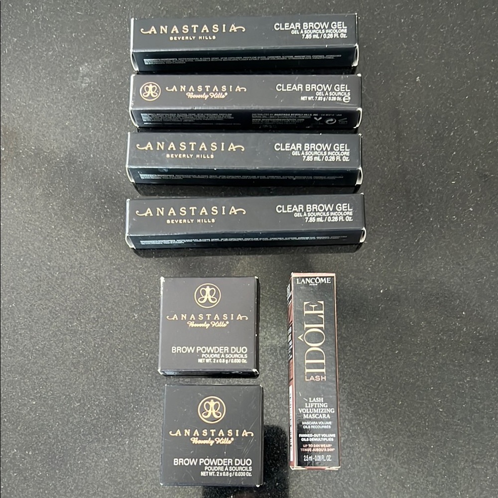4 Anastasia Beverly Hills Black Brow Definer 
7 piece lot M28